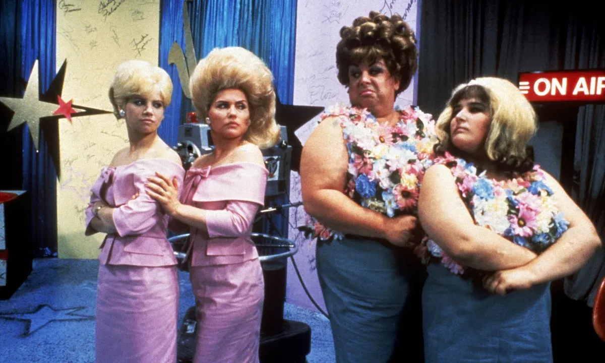 Cruising Cinema: The Boyfriend, G.B.F. and Hairspray (plus the New Year's Sale continues)